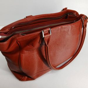 バッグ　革　レッド